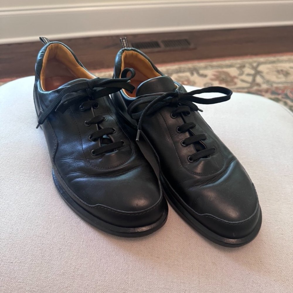 Hermes Men's Black leather lace up shoes